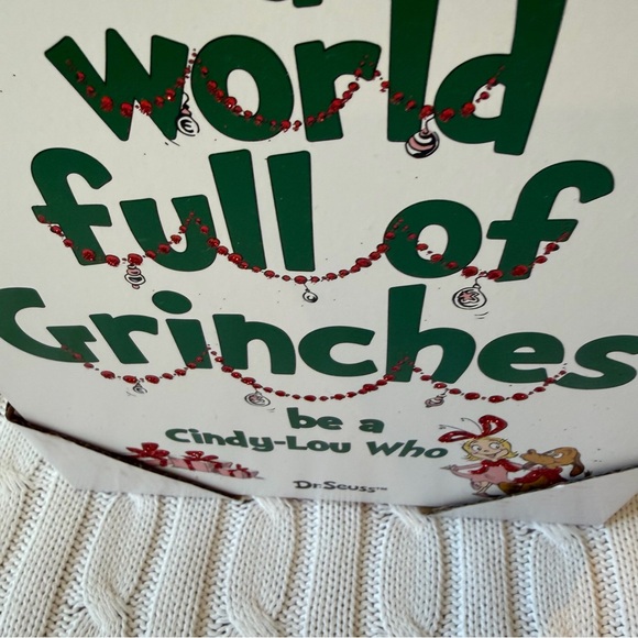 Grinch Wall Decor Canvas Art NEW 8 x 10 Christmas Grinchmas Cindy Lou Who - Picture 3 of 10